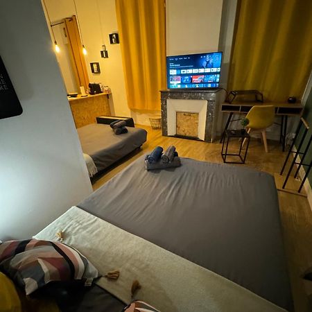 Charmant Appartement Climatise Aux Pieds De La Cite Каркассонн Екстер'єр фото